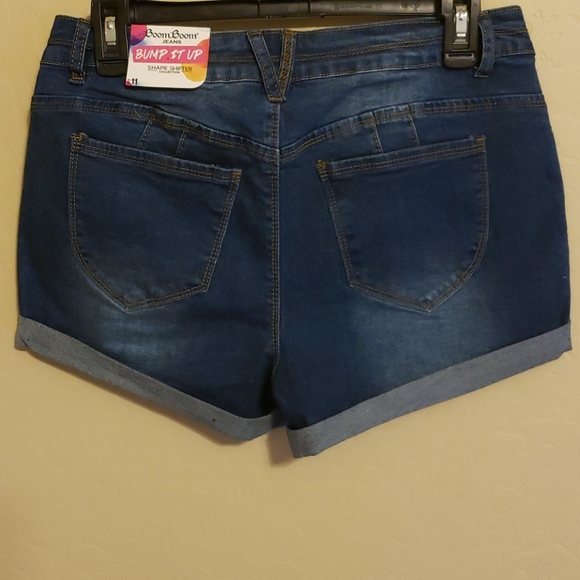 Shorts - Picture 2 of 2